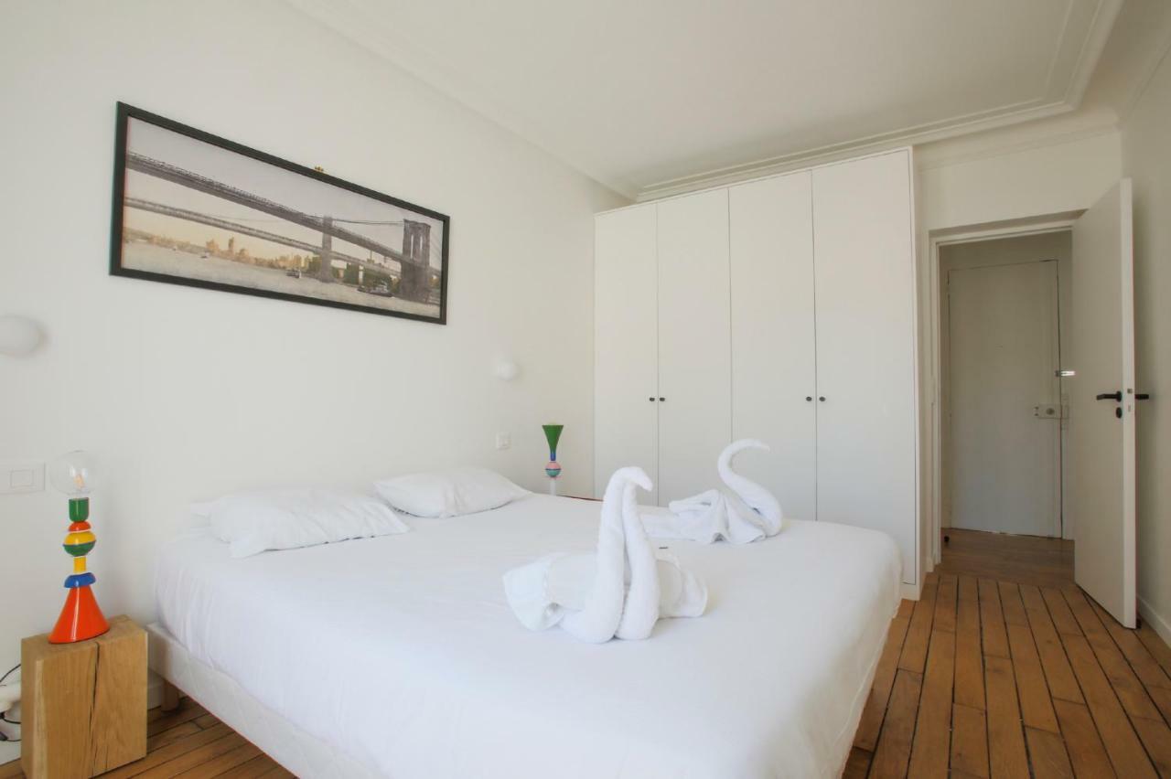 Appartement Joie Paris TOUR EIFFEL - Rue Cler Extérieur photo